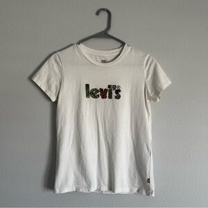 Levi’s Floral Graphic T-shirt